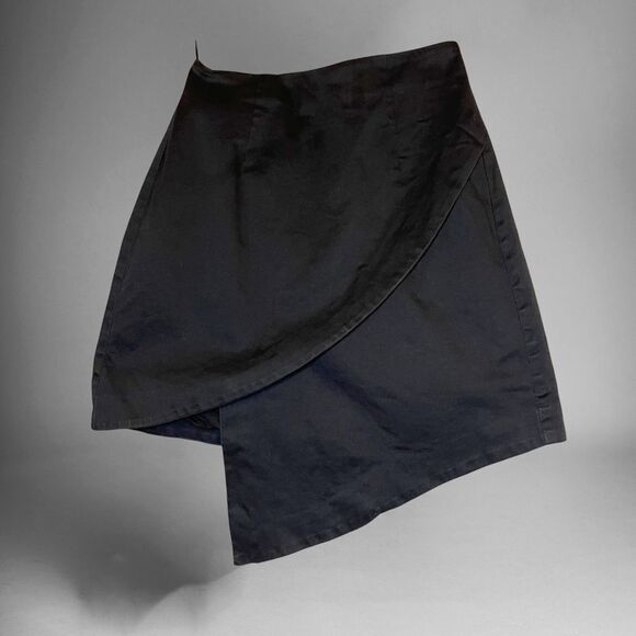 Finders Keepers Black Asymmetrical Skirt - Picture 1 of 9
